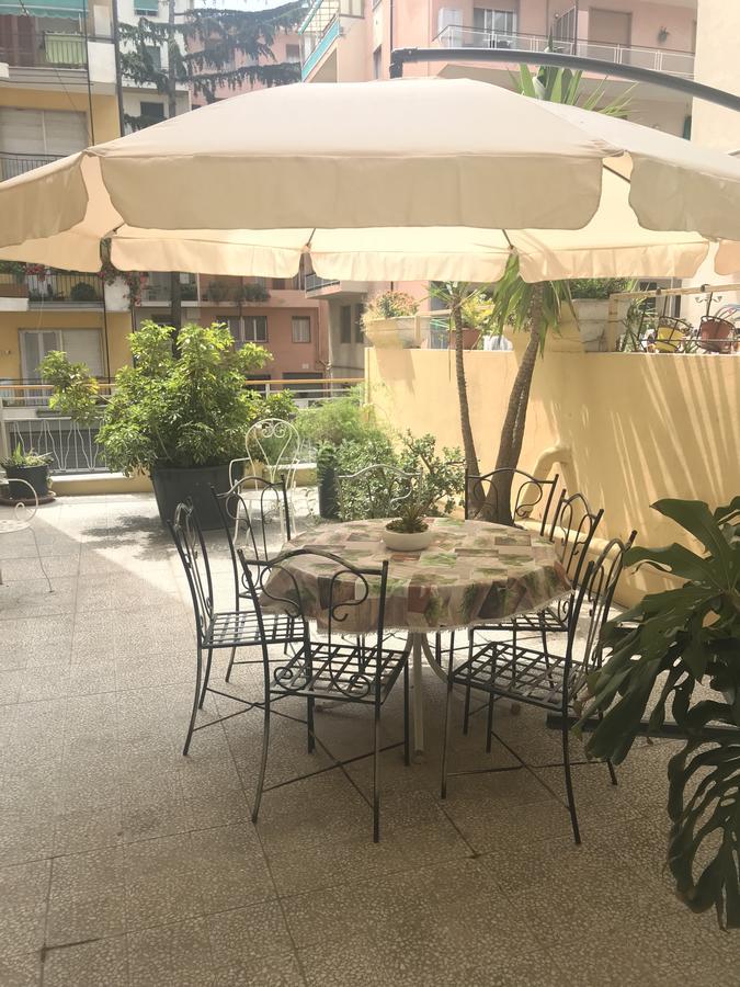 Brown Apartment Sanremo Exterior foto